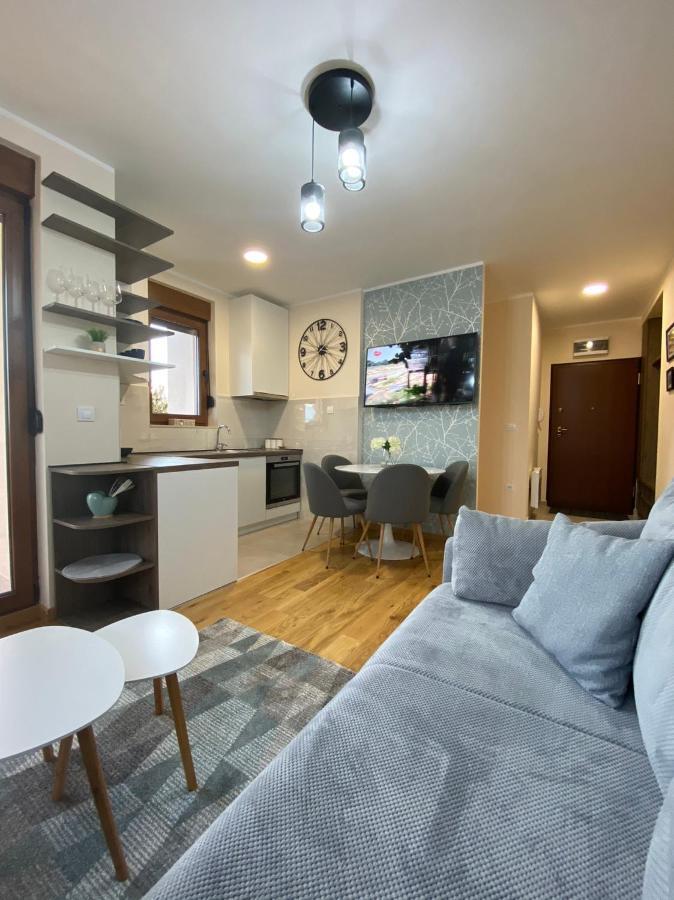 33 Apartment